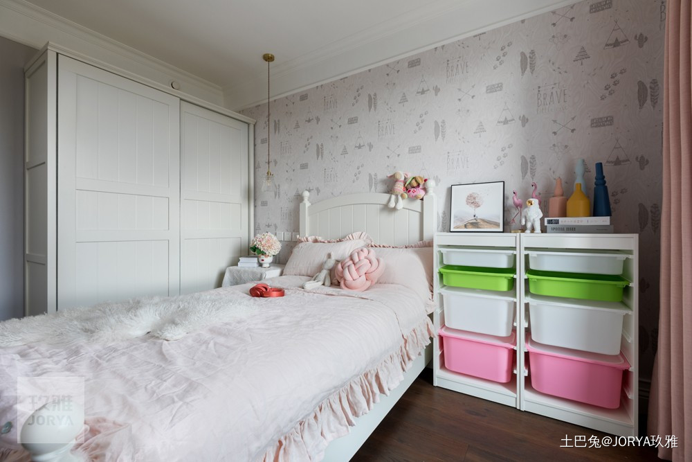 美式厚重与中式古朴混搭呈现温文尔雅的家美式卧室设计图片赏析