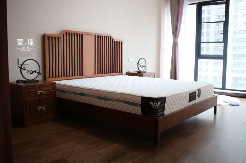 卧室床装修效果图壹境取舍之间的留白艺术