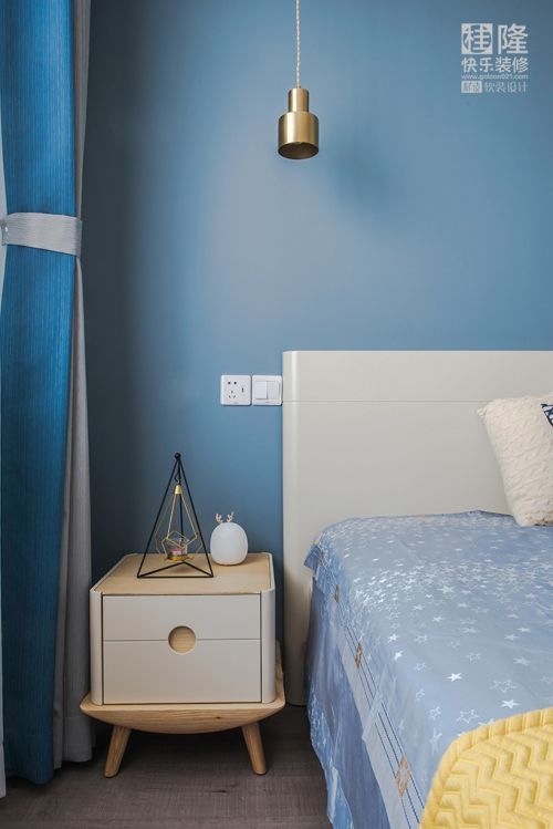 卧室床头柜6装修效果图90㎡北欧风二居室，诗意地栖居
