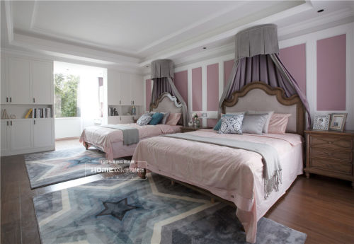 卧室窗帘3装修效果图美式遇上轻奢，优雅复古与时尚并