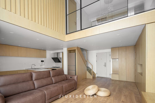 玄关装修效果图三人的生活，利用原木满足对日式121-150m²复式日式家装装修案例效果图