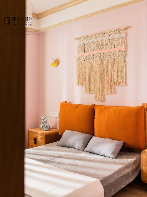 春橙物语，126㎡里木铎之心温润流淌卧室沙发2图