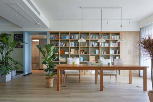 客厅装修效果图150㎡一居室，把温柔和宁静留121-150m²一居现代简约家装装修案例效果图